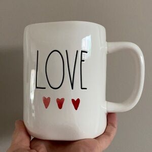 Rae Dunn Ceramic Love ❤️ ❤️ ❤️ Mug 16 Ounces Coffee Tea